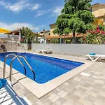 Appartement Beautiful In With Swimming Pool *