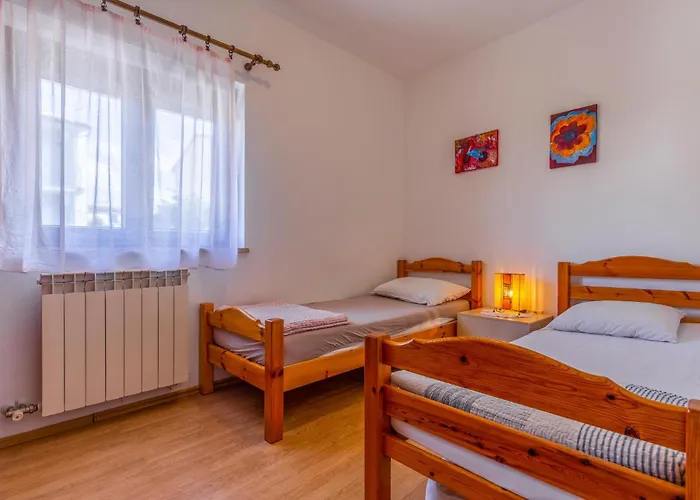 Apartamento Gorgeous In With Kitchen *