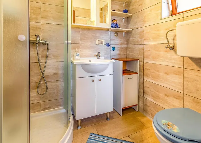 Apartamento Gorgeous In With Kitchen *