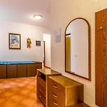Beautiful Apartment In Pula With Swimming Pool Apartment *