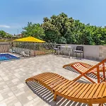 Beautiful Apartment In Pula With Swimming Pool Pula