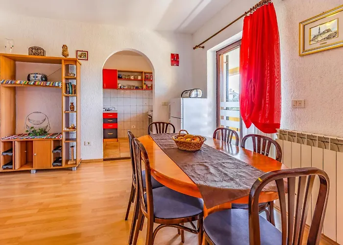 Gorgeous In With Kitchen Lejlighed