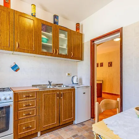 Apartment Beautiful Apartment In Pula With Swimming Pool